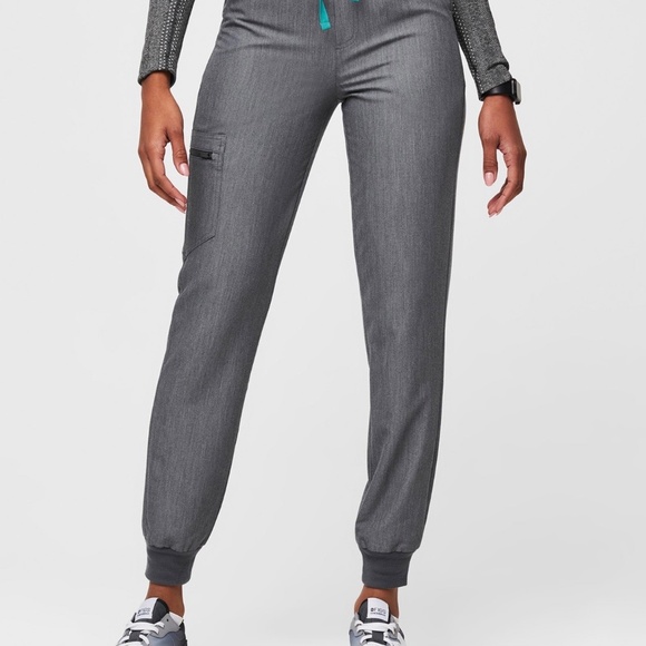 Women's Figs High Waisted Zamora Jogger Scrub Pant in Hydrogen Green - Picture 4 of 12